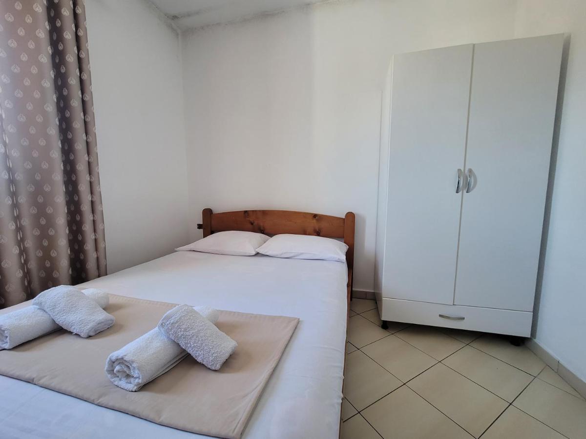 Guesthouse Veliaj كساميل المظهر الخارجي الصورة