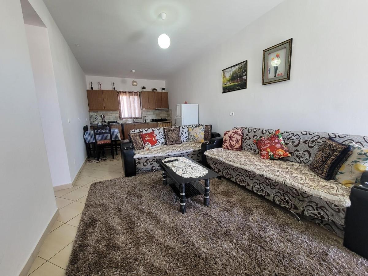 Guesthouse Veliaj كساميل المظهر الخارجي الصورة