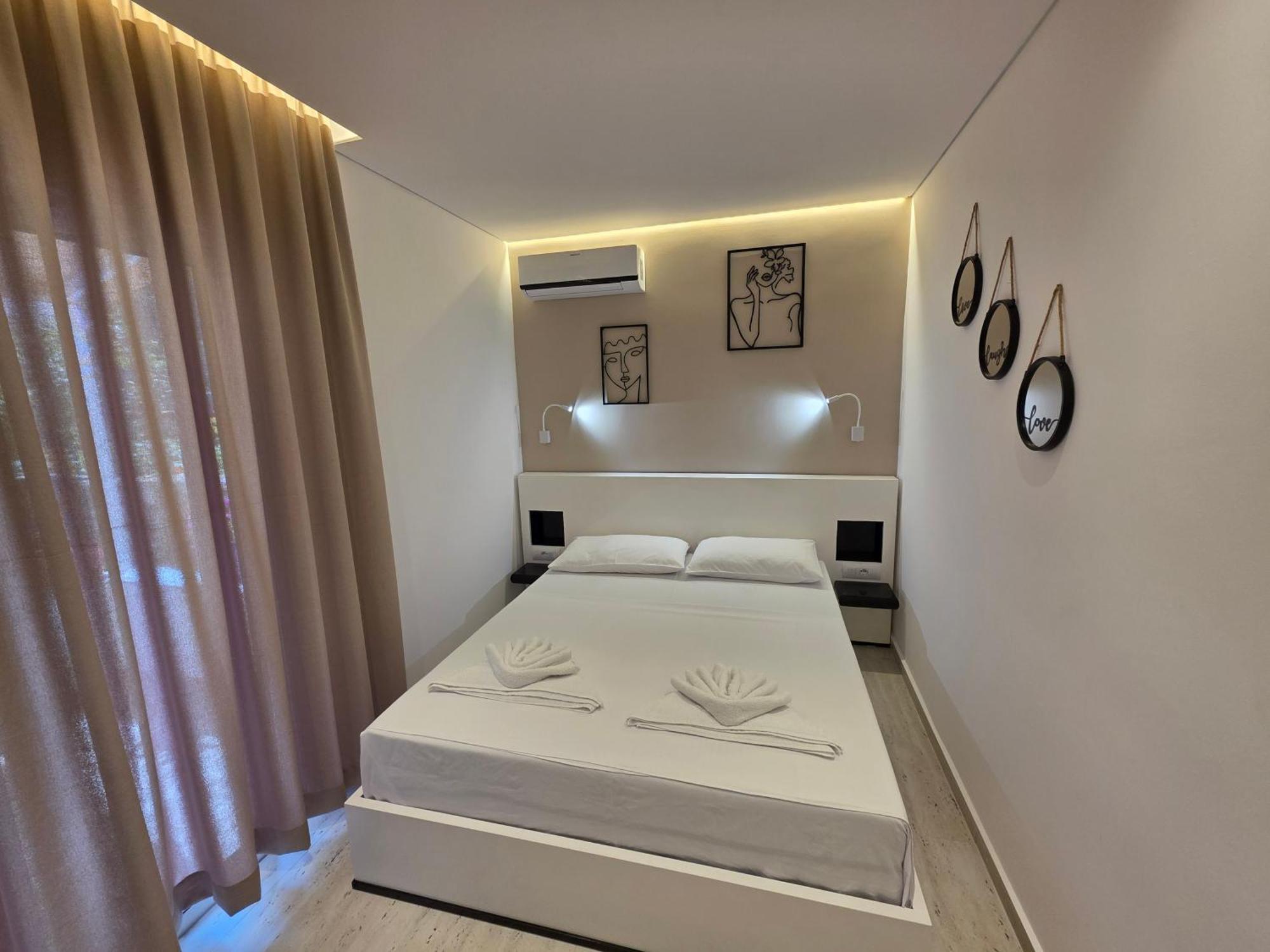 Guesthouse Veliaj كساميل المظهر الخارجي الصورة